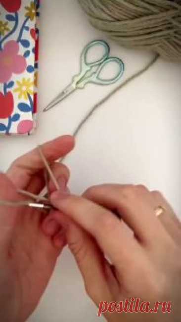 Набор петель сразу  от клубка 🧶Очень хороший способ. Я раньше крючком так набирала, но этот способ лучше. Край получается эластичный. #вязание  • #набор  кардиган регланом сверху спицами для женщин со схемами и описанием