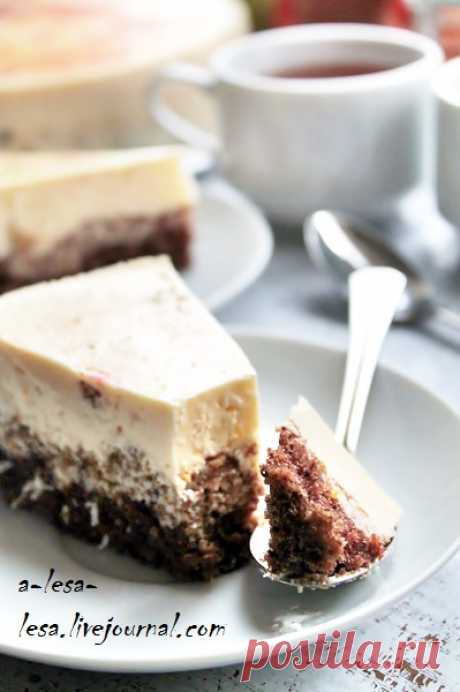 Торт "Ностальгия" Мука &mdash; 1 стак. Сахар &mdash; 1,5 стак. Яйцо &mdash; 6 шт Разрыхлитель теста&nbsp; - 1 ч. л. Мандарин (или апельсины) &mdash; 1 кг Творожная масса &mdash; 200 г Сливки &mdash; 200 г Стружка…