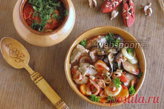 Каварма  Готовим каварму 
Каварма — блюдо болгарской кухни, мясо с овощами и зеленью в горшочке, отсутствует единый рецепт, в каждом регионе своя каварма. Для болгарской кухни характерно длительное приготовление, в домашних условиях, для медленного нагрева, идеально подходит горшок.  
Все компоненты предварительно прожариваются, в духовке только томятся, пропитываются ароматами. Овощную смесь компонуем по желанию, находила рецепты с перцем (паприкой), грибами, баклажанами,...
