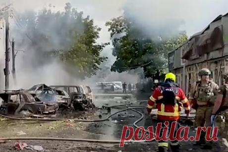 В США признали вину Украины в ракетном ударе по Константиновке в ДНР. Снаряд выпустили из комплекса «Бук». Американская газета The New York Times заявила, что удар по рынку в Константиновке в ДНР, произошедший 6 сентября, вероятно, произошел в результате падения ракеты Вооруженных сил Украины. Журналисты собрали и проанализировали ряд доказательств, включая обломки ракеты, спутниковые снимки, свидетельские показания.