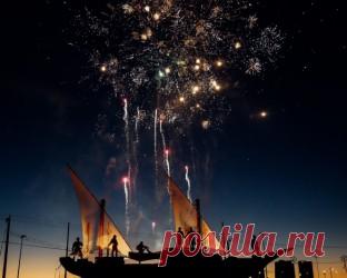 Важно только ответить на вопрос: «Какой подарок мне хочет преподнести эта проблема?». «Предприниматель — это человек, который всегда занимается выявлением проблем, превращением их в возможности  и поиском креативных способов использования ограниченных ресурсов для достижения целей». Это Пятый элемент всех лидеров. Настоящие лидеры никогда не говорят «У меня нет денег, времени, возможностей, богатого папочки, связей, образования, таланта». Они придумывают креативные способы...