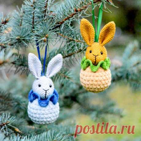 Ёлочная игрушка зайчик амигуруми. Схемы и описания для вязания игрушек крючком! Бесплатный мастер-класс от @vitrinatoys по вязанию ёлочной игрушки в виде зайчика крючком. Высота вязаной игрушки примерно 15 см. Для изготовления так…