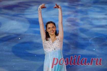 Медведева назвала причину популярности российских фигуристок в Азии. Чемпионка мира и Европы Евгения Медведева назвала причину популярности российских фигуристок в Азии. Она посчитала, что дело во внешности и местной культуре. «Российские фигуристки все, как на подбор — тоненькие, стройные, юные, с красивыми лицами. Это связано с культурой рисовки аниме», — сказала Медведева.