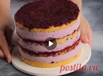 Вкуснейший ТОРТ Смородиновый ПЛОМБИР - высота 12 см, диаметр 18 см, вес 1.8 кг
Бисквит
Яйца С1 4 шт Сахар 160 г Мука 160 г Разрыхлитель 7 г Растительное масло 4 ст.л. Кипяток 3 ст.л.
Ягоды черной смородины
Смородиновая пропитка
Пюре смородины 150 г Сахар 80 г Вода 80 г
Муссовый крем-пломбир
Маскарпоне 450 г Сливки 33% 400 г Пюре смородины 150 г Сахар 150 г Желатин 220 блум 15 г
Вода 90 г