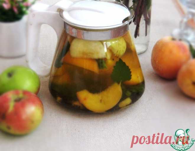 Летний чай с персиками и яблоками – кулинарный рецепт
