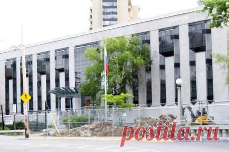 Посольство РФ осудило Канаду за голос против резолюции о борьбе с нацизмом. Такое решение является кощунством в отношении канадцев, погибших во время Второй мировой войны.