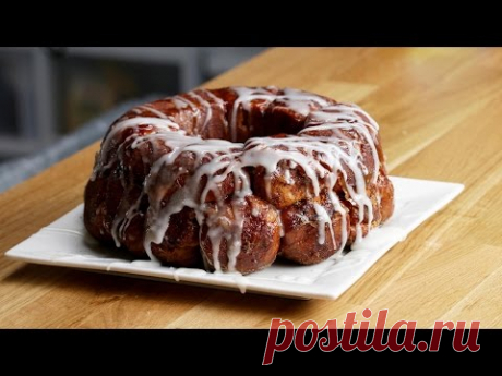 Pull-Apart Cinnamon Roll Monkey Bread