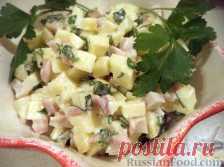 Рецепт: Салат из кальмаров с яблоками на RussianFood.com