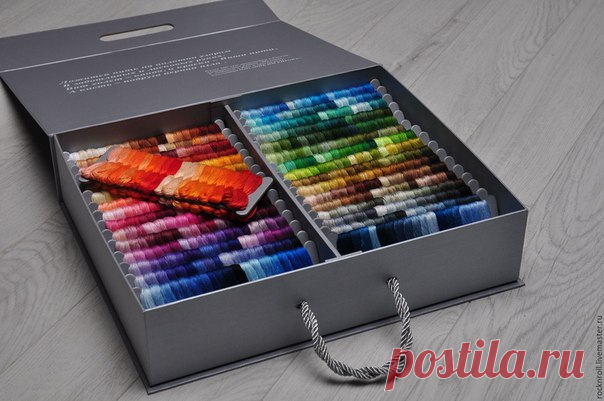 У нас можно приобрести ниточки мулине разных производителей: ПНК, DMC, Риолис  / Лучшее для Рукоделия