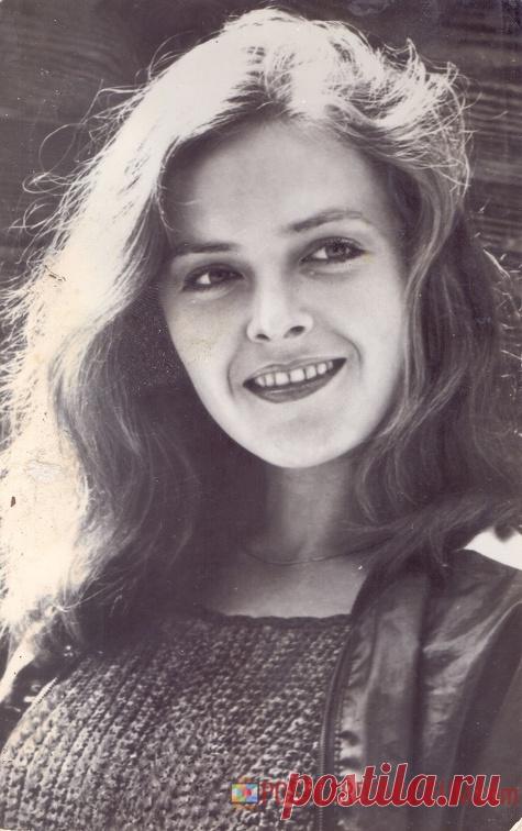 1986. Ольга Битюкова - о1394 | POSTCARDSMUSEUM.com