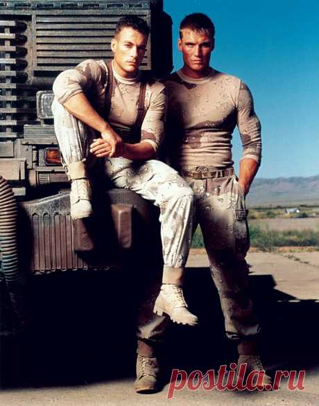 Универсальный солдат (1992)