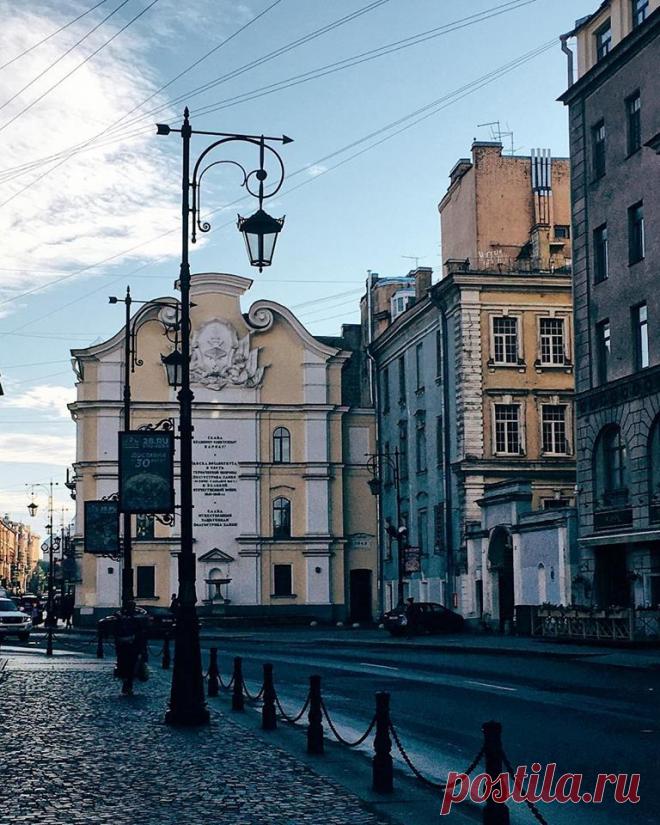 На улице Пестеля.  Фото: litvinovanv  
Фото Санкт-Петербург Live.   |  Санкт-Петербург Live - Главная