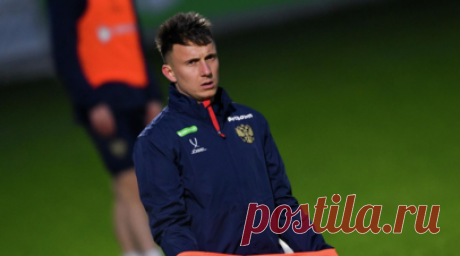 Головин: если хочешь расти и играть в Лиге чемпионов, то нужно переходить в Европу. Полузащитник «Монако» Александр Головин выступает за то, чтобы российские игроки переходили в зарубежные клубы. Читать далее