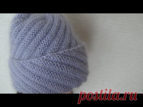 Женская шапка  связанная по диагонали.