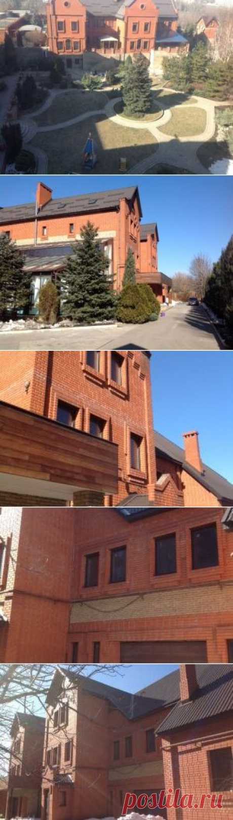 Собственник! Продам свой таунхаус (квартиру на земле): спален 8, площадь 850 м² в Донецке, Калининский район, Мединститут.