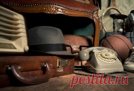 Какие старые вещи можно продать дорого — список 2021 года Какое старье с антресолей может очень дорого стоить. Ценные для коллекционеров игрушки, техника и даже плакаты. Какой антиквариат в цене в 2021 году.