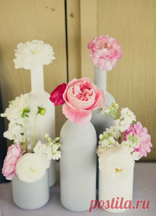Ваза из стеклянной бутылки. Украшение праздничного стола — Делимся советами