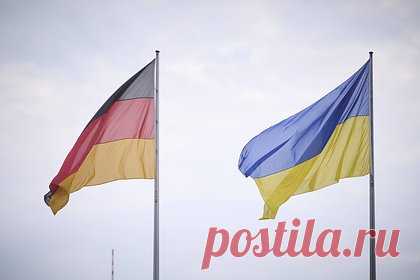 Украина начала переговоры с Германией о гарантиях безопасности. Офис украинского президента Владимира Зеленского сообщил, что Украина начала переговоры с ФРГ по двусторонним гарантиям безопасности. Как уточнили в администрации, с украинской стороны переговорную группу возглавил заместитель руководителя офиса президента Игорь Жовква.