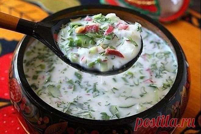 5 ВКУСНЕЙШИХ РЕЦЕПТОВ ОКРОШКИ! СОХРАНИ СЕБЕ.

РЕЦЕПТ № 1
(Окрошка на простокваше)

Понадобится: на литр домашней простокваши - 3 яйца, 3 огурца, по 1 - 2 пучка укропа, петрушки, кинзы, зеленого лука, 1 долька чеснока, соль, перец.

Приготовление: огурец и яйца мелко порезать, зелень мелко порубить, все ингредиенты добавить в простоквашу. Посолить, поперчить, для остроты добавить мелко-мелко порубленный чеснок.

РЕЦЕПТ № 2
(Окрошка овощная)

Понадобится: на полтора литра до...