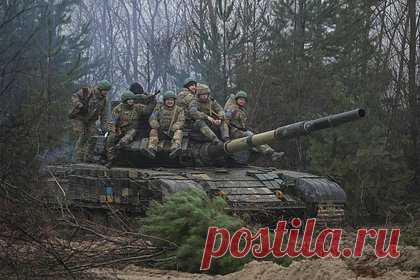 Лукашенко заявил об оттягивании Белоруссией 120 тысяч украинских военных