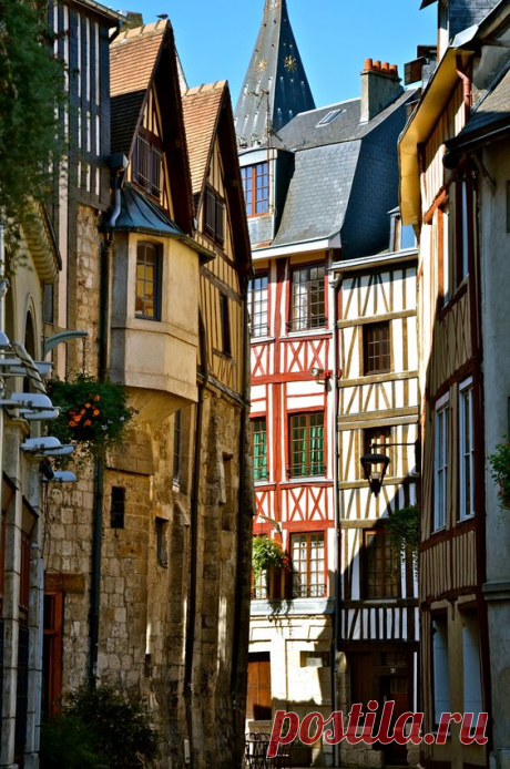 treet of Rouen ~ Vivre la France! Description from pinterest.com. I searched for this on bing.com/images   |   Pinterest