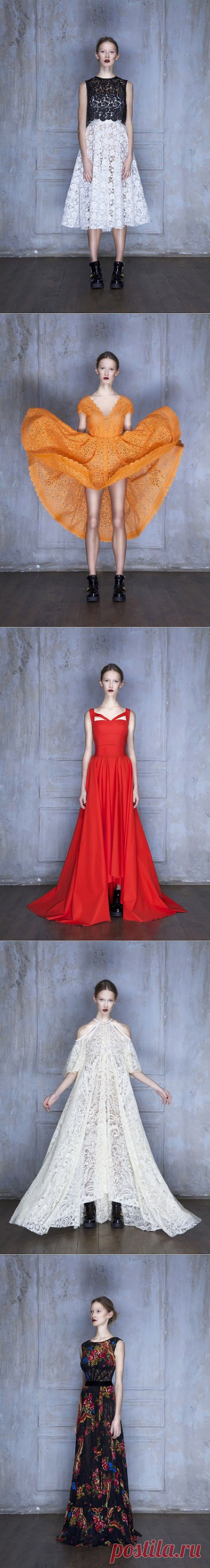 Российский бренд Ester Abner выпустил lookbook своей новой коллекции Femme Fatale, которая вдохновлена фильмом-балетом &quot;Кармен-сюита&quot; и ее роковой героиней. Действительно, каждый наряд легко представить на Кармен - соблазнительность кружева, страсть, переданная оттенками красного и черного, женственные формы, узнаваемые черты испанского танца.

Несмотря на то, что кружево делает образы столь женственными, есть в них и некая грубоватость.