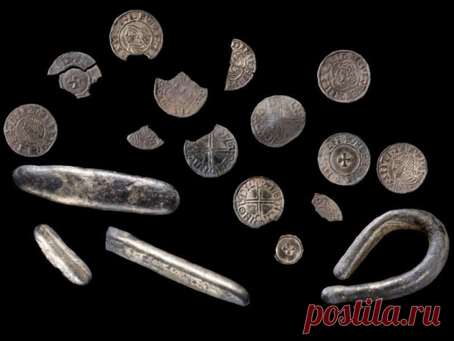 Сокровища 11 века и Уэльса найденные копателем официально признаны кладом