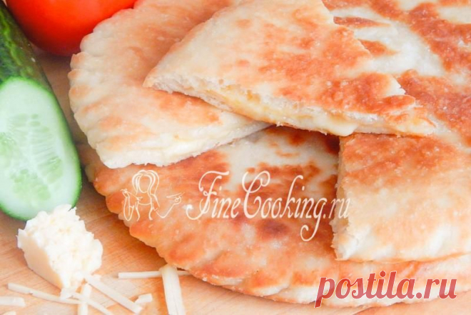 Лепешки на сковороде с сыром - рецепт с фото