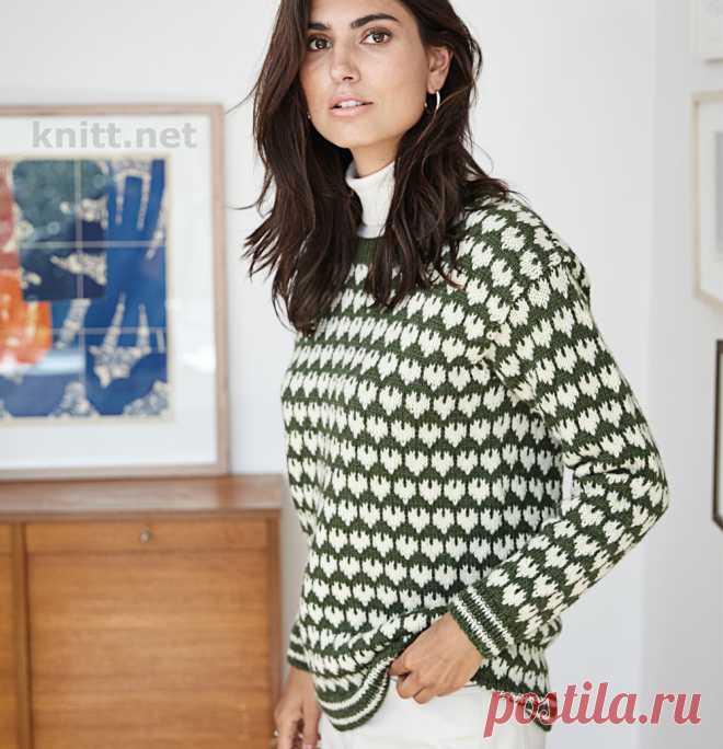 Пуловер с жаккардовым узором Пуловер с жаккардовым узором выполнен из шерстяной пряжи. Жаккардовый узор в виде милых сердечек не оставит никого равнодушным.