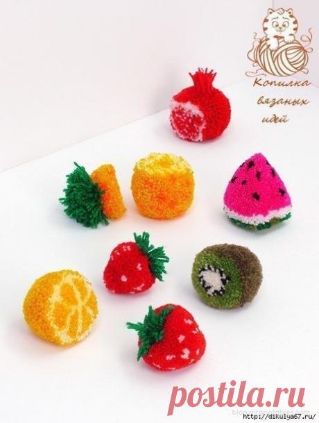 Как сделать помпон - клубничку, киви или апельсин
ЯГОДЫ И ФРУКТЫ из помпонов