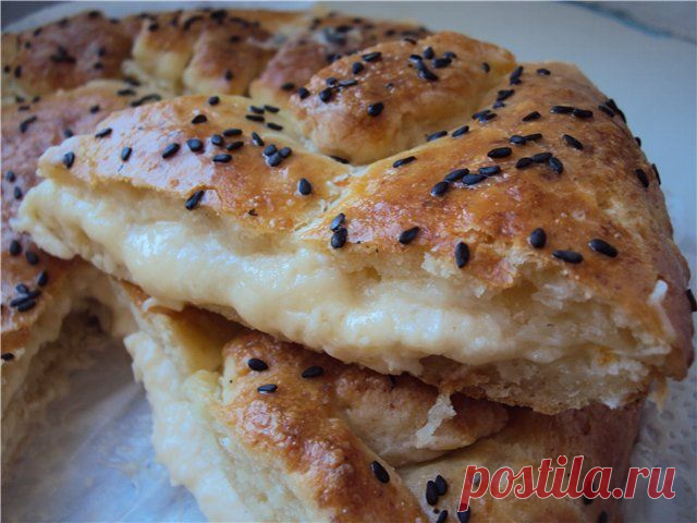 Сырная лепешка на творожном тесте