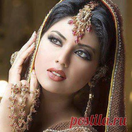 Замерла в танце