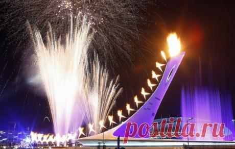 В Сочи отмечают годовщину зимних Олимпийских игр - ФОТО