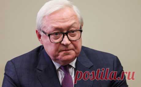 Рябков призвал не спекулировать на тему понижения дипотношений с Западом. По словам Рябкова, западные страны антироссийскими действиями приближают себя к точке невозврата. Он пообещал болезненную реакцию в ответ на «упоение собственной безнаказанностью»