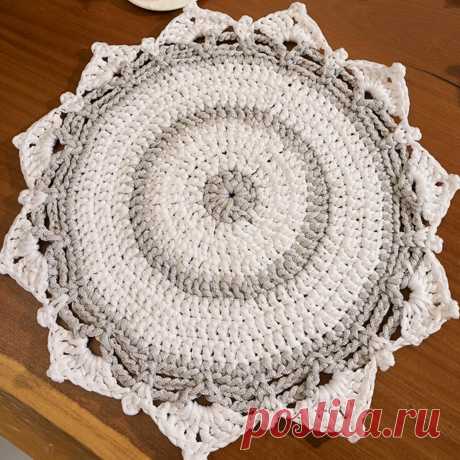 Серо-белая салфетка крючком. Схема – Paradosik Handmade - вязание для начинающих и профессионалов