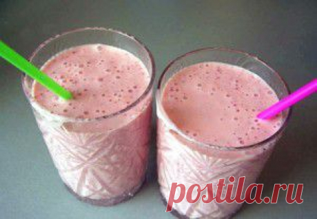 Молочно клубничный коктейль