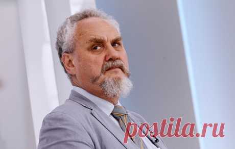Журналист Андрей Лошак и историк Андрей Зубов включены в реестр иноагентов. Также в реестр включена школа свободной общественной мысли &quot;Возрождение&quot;