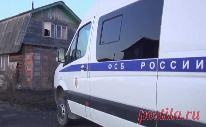 В Белгородской области задержали «волонтера» с автоматом и 540 патронами. В районе села Нижняя Серебрянка в Белгородской области сотрудники ФСБ остановили автомобиль Toyota Tundra.