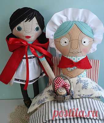mmmcrafts: Little Red pattern in the shop!