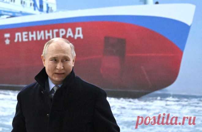 Россия крушит арктические льды, пока США едва держатся на плаву, — Bloomberg
