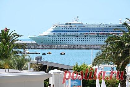 Россияне решили не отказываться от круизов по Черному морю из-за атак ВСУ на суда