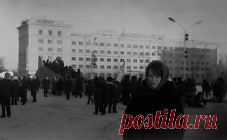 Народные гуляния, 1 января 1970 - х / Назад в СССР