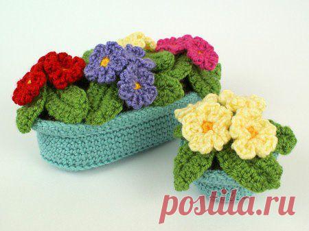 Цветочки в горшочках крючком
http://vvvision.ru/cvetochki-v-gorshochkax-kryuchkom/