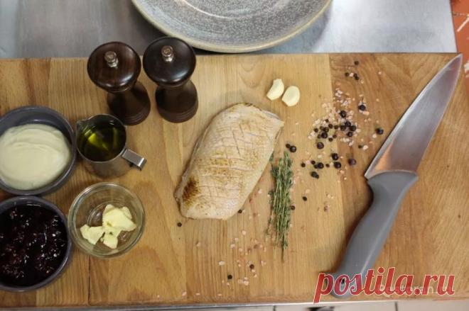 Утиная грудка с соусом от кафе «Пироги, Вино и Гусь». Рецепты от шефа