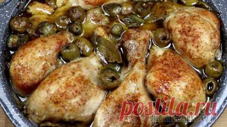 Пикантная запеченная курица Это рецепт куриных ножек в пряном соусе я нашла на сайте кулинара Андрея Рудькова. Рецепт просто потрясающий. Курочка в меру острая, нежная и очень вкусная!Ингредиенты: Куриные ножки – 6 шт. Соевый со...