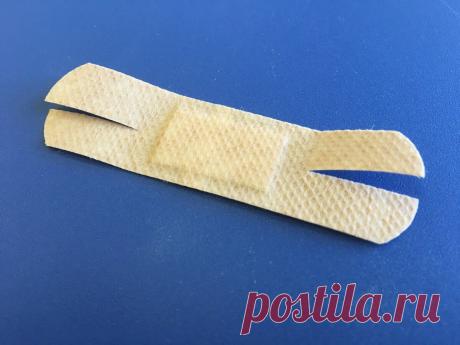 Знаете зачем разрезают пластырь перед тем как наклеить его на рану? | СамоДел | Яндекс Дзен