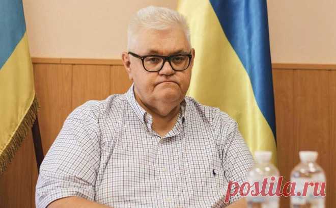 Умер звезда КВН и экс-продюсер студии Зеленского Сергей Сивохо. Украинский актер и бывший КВНщик Сергей Сивохо скончался после продолжительной болезни. По словам поэтессы Анны Ревякиной, у 54-летнего шоумена на фоне сепсиса развилась полиорганная недостаточность