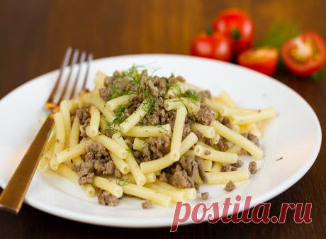 Макароны по-флотски с фаршем
Вкуснейшее блюдо из макарон и говяжьего фарша. В 17-18 веках в России макароны по-флотски стали популярны среди путешественников и особенно моряков.