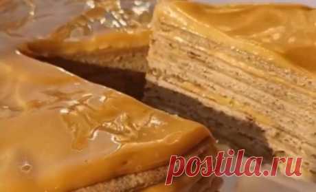 Торт сметанник на сковороде с вареной сгущенкой и сметаной простой рецепт пошаговый Как приготовить нежный Торт сметанник на сковороде с вареной сгущенкой и сметаной рецепт простой. Придумала сама 🤪 шоколадный да ещё и с кремом с варёной сгущенкой 🤤🤤 Сметана-360гр. Сахар-150гр. Соль-0,5 ч. л. Яйца-2шт. Какао-30гр. Разрыхлитель 1пак(10гр) Мука-600гр. для крема: Варёная сгущёнка-