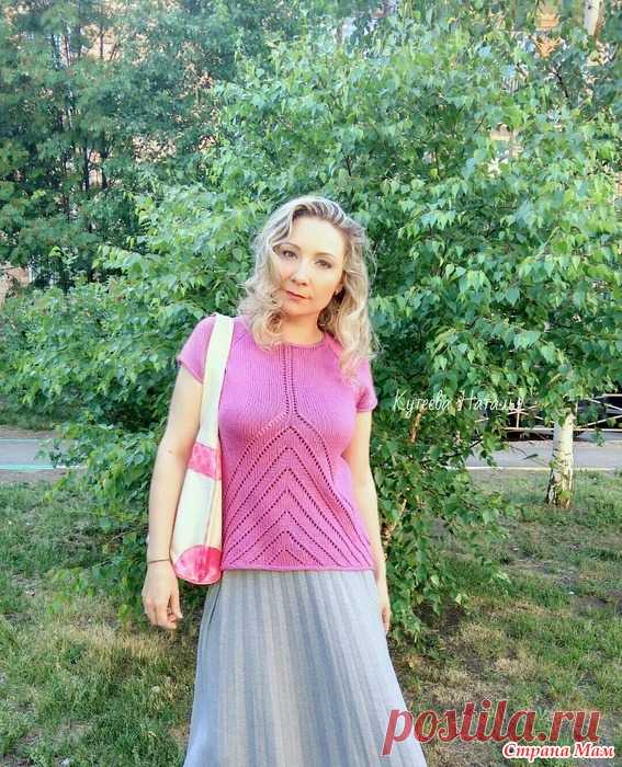 Розовый  джемпер 